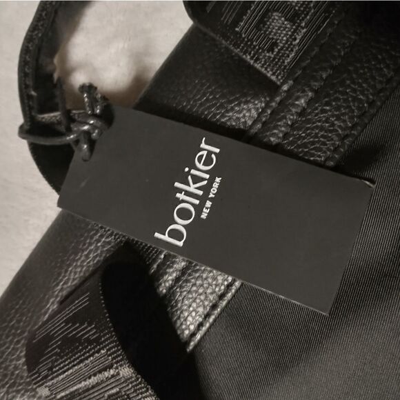 Botkier Small Trigger Backpack - Picture 5 of 6